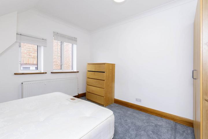 Modern Apartment Heathfield Park, Willesden Green